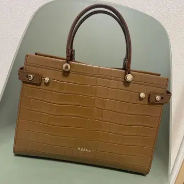 훌라 브라운 핸드백 크로커다일 스타일