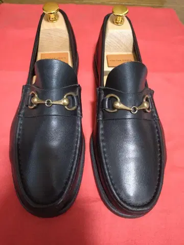 IL MOCASSINO 일 모카시노 카프 비트 로퍼 러버 솔