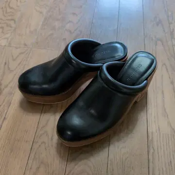 JEANASIS (지나시스) 사보 샌들 M 사이즈!