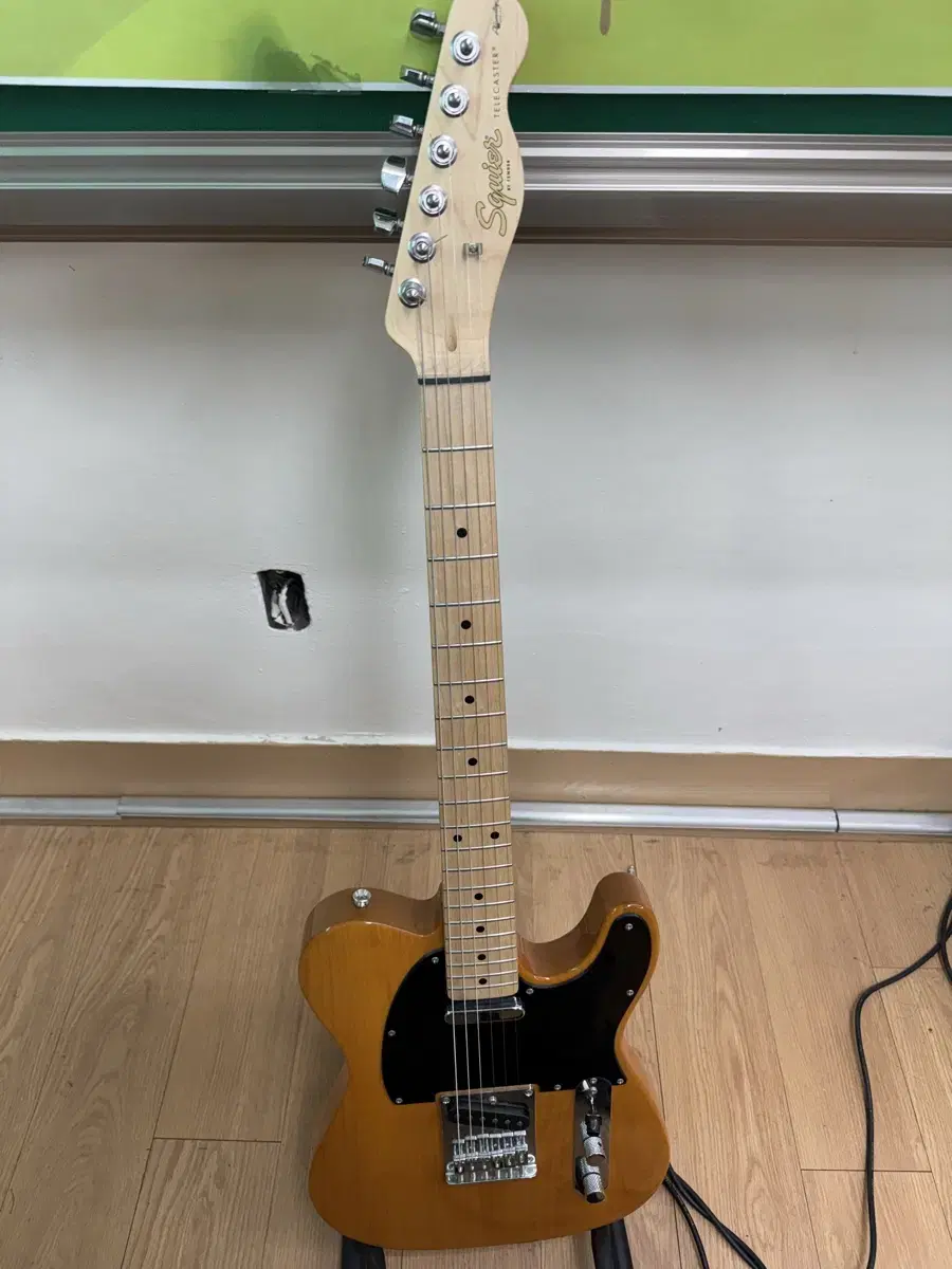 Squier Affinity Tele, MG15CFR Marshall Amp