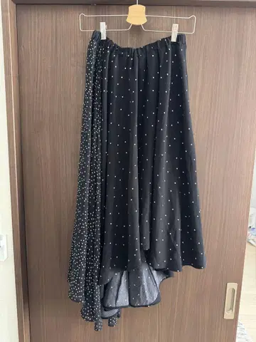 JEANASIS 도트 무늬 블랙 플레어 스커트 F