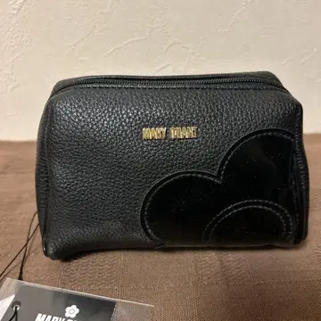 MARY QUANT 블랙 파우치
