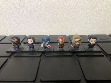 MARVEL AVENGERS 가챠 피규어