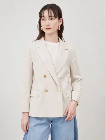 Mila Owen 금장 버튼 더블 브레스트 컴팩트 자켓 화이트