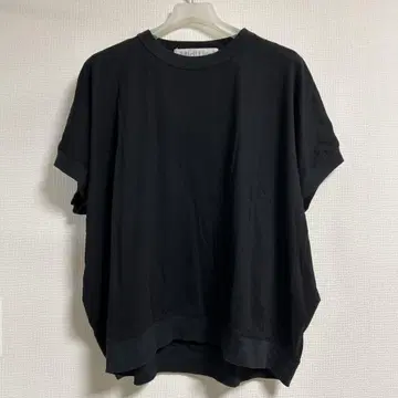 미디우미 티셔츠 블랙