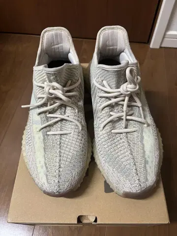 Yeezy Boost 350 V2 크림 화이트 27.5cm