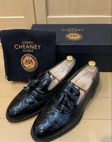 조셉 치니 JOSEPH CHEANEY 태슬 에나멜 UK7.5