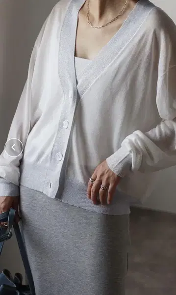 라메 배색 시어 가디건