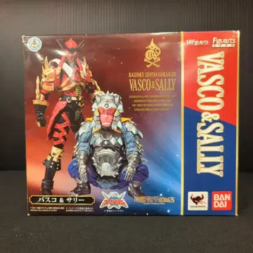 반다이 S.H.Figuarts 해적 전대 고카이저 바스코 & 샐리