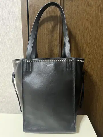 J&M Davidson 스터드 장식 블랙 가죽 토트백