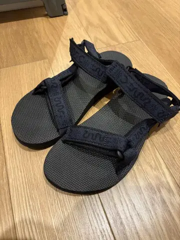 Teva 유니버셜 27cm