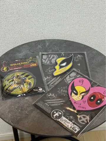 데드풀 울버린 제일복권 러버 참과 캔뱃지 세트
