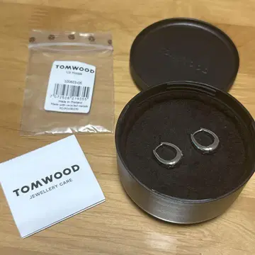 TOMWOOD Liz Hoop 귀걸이 (양쪽 귀용)