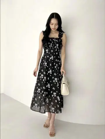 snidel 블레이드 리본 자카드 원피스