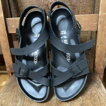 버켄스탁 블랙 샌들 38