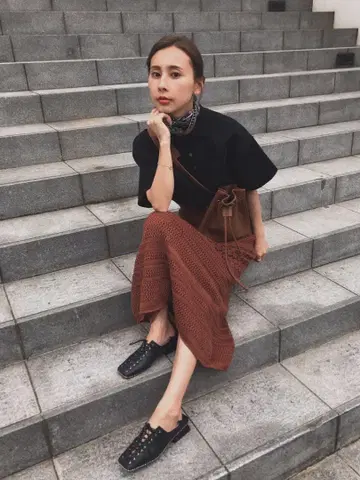 AMERI OPENWORK KNIT SKIRT 린넨 혼방 맥시 길이