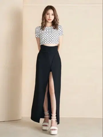 다리치 슬릿 블랙 롱 스커트