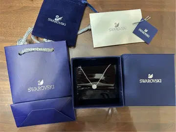 스와로브스키 라운드 펜던트 목걸이