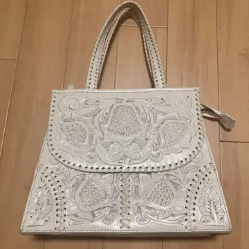 그레이스 콘티넨탈 카빙 백
