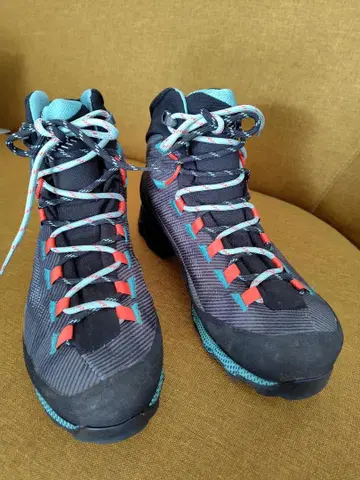 LA SPORTIVA 스포르티바 에퀴리비움 하이크 GTX 여성용