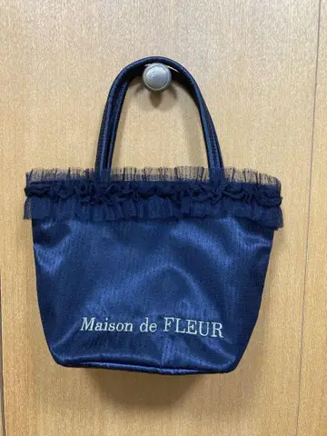 Maison de FLEUR 블랙 토트백