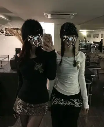 ILLIGO 십자가 블랙 롱 티셔츠