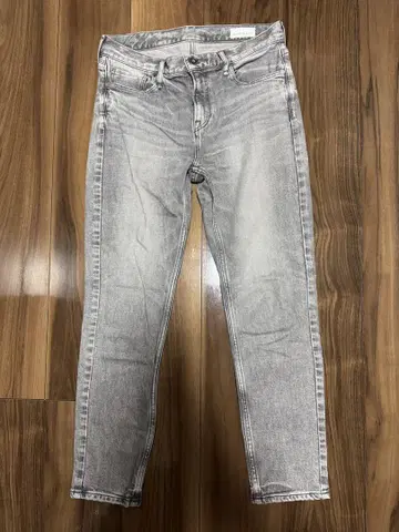 어퍼 하이츠 size24 그레이 데님