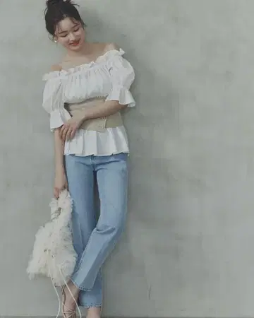 프로포션 바디 드레싱 슬릿 데님 팬츠