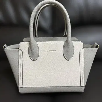 & chouette 화이트 그레이 핸드백