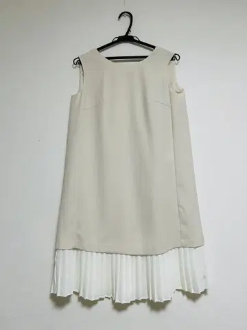 택 포함 새상품 Dear Princess 정가 19000엔 플리츠 원피스