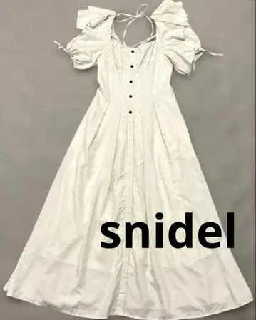 SNIDEL 슬리브 디자인 스퀘어 넥 원피스