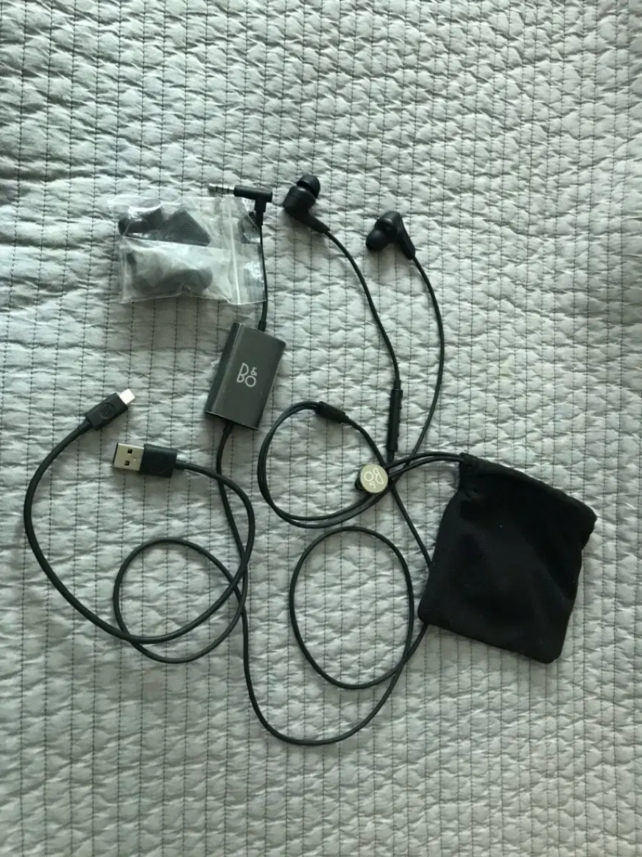 뱅앤올룹슨 Beoplay E4