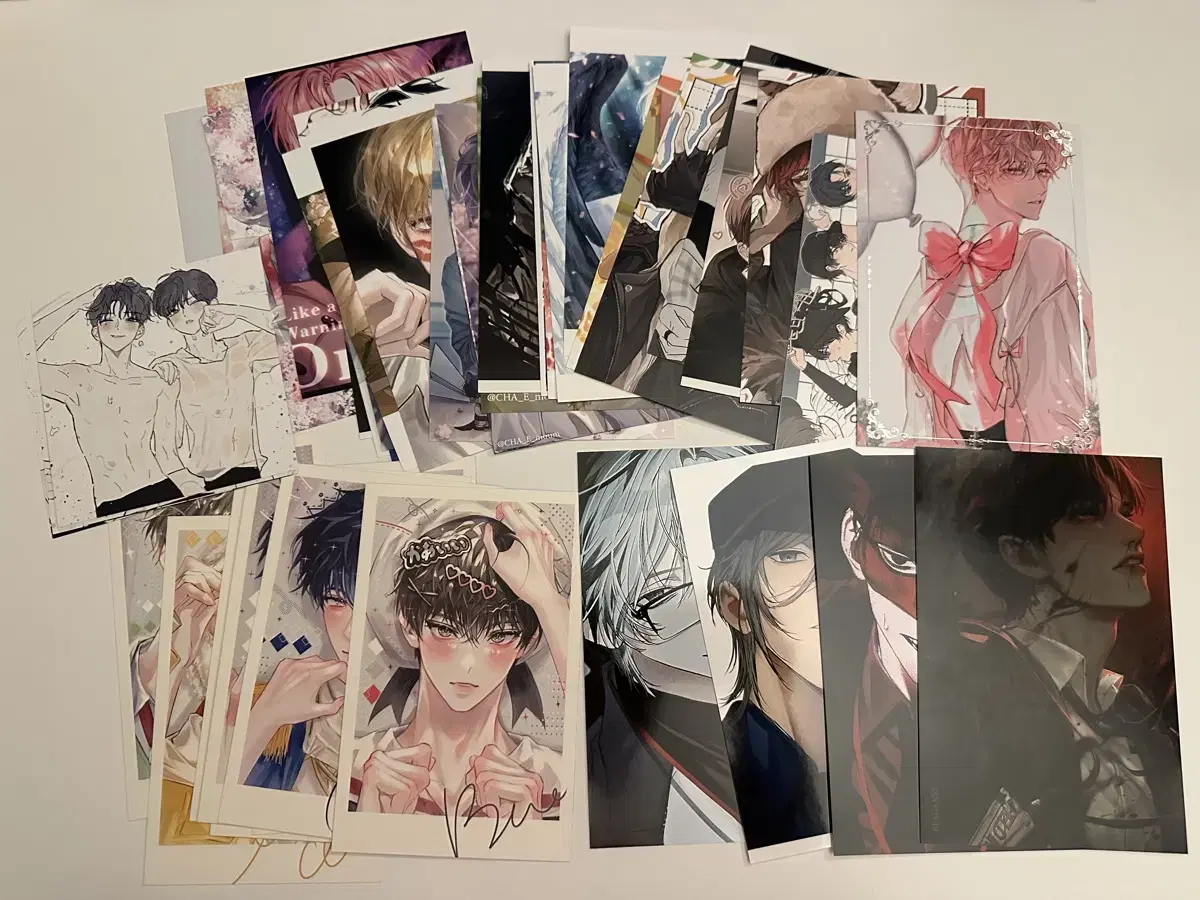 The character I failed to debut, Weird Cultivation, Photobook, 49 postcards bulk wts (detailed photos available)