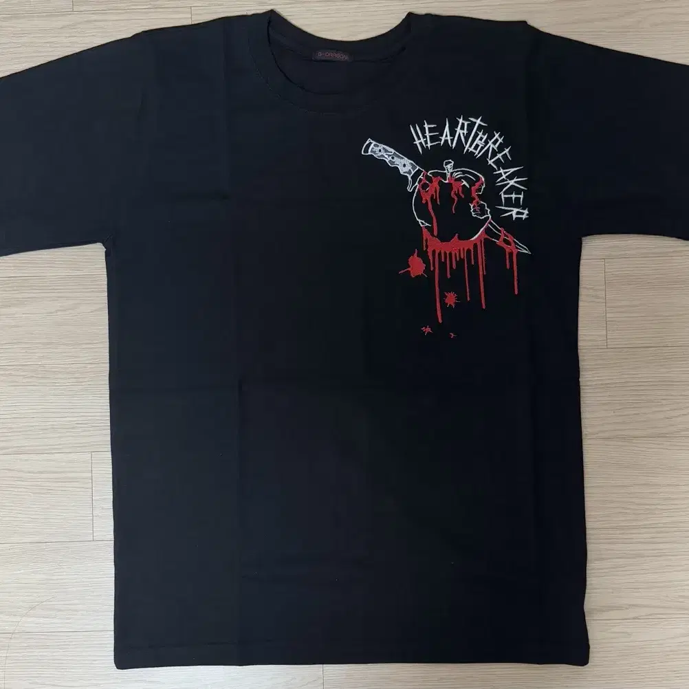 G-DRAGON EXHIBITION SHORT SLEEVE 4/23まで GD G-Dragon GD Short Sleeve Vahn Black M Exhibition Weberman