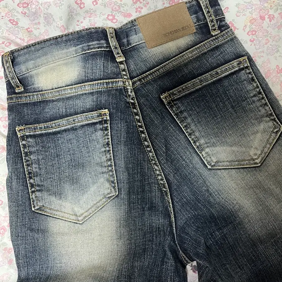 BOHEMIAN SEOUL | 보헤미안서울 Bohemian Seoul knee open