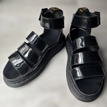 닥터마틴 클라리사 II 샌들 에나멜 블랙 23cm 새상품급