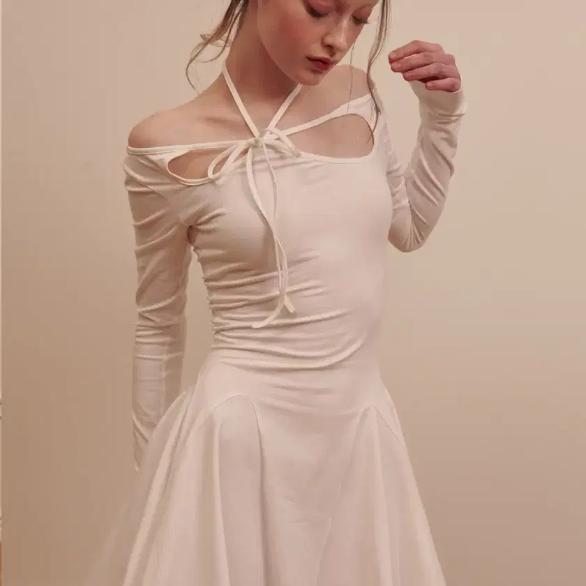 Pain or Pleasure ORCHID DRESS white M on Bunjang Global Site.