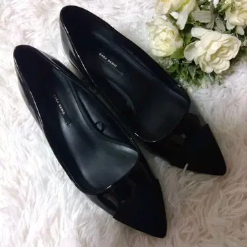 ZARA 자라 펌프스 에나멜 블랙 35