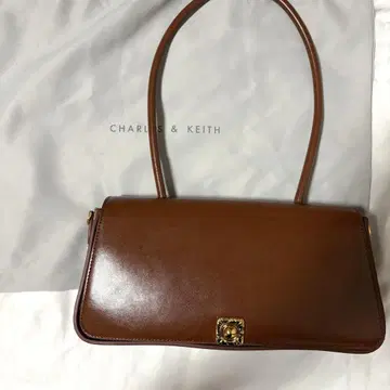 CHARLER & KEITH 핸드백