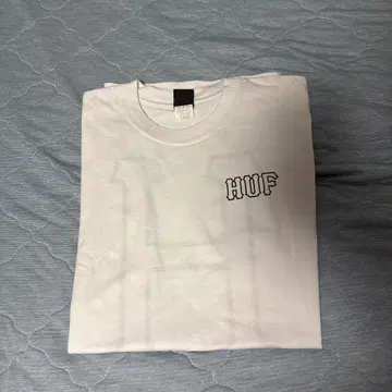 HUF 화이트 티셔츠