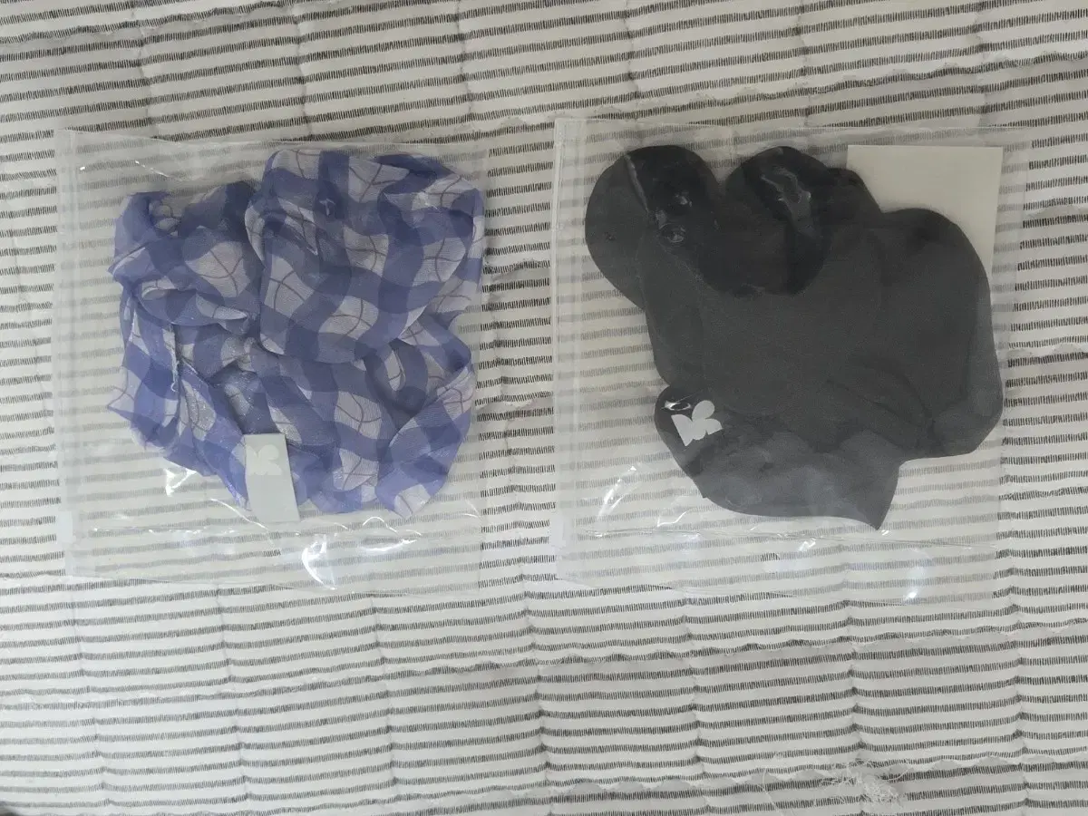 Mulawear Big Wave Scrunchie sealed (Black, Vista Blue)