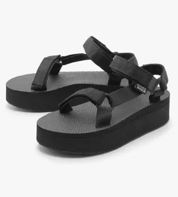 Teva 블랙 스포츠 샌들 통굽