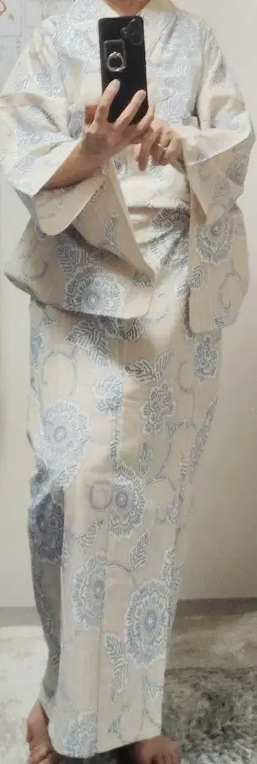 주쿠센 유카타 베이지에 블루 꽃무늬 페이즐리