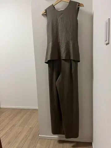 카키 슬리브리스 셋업