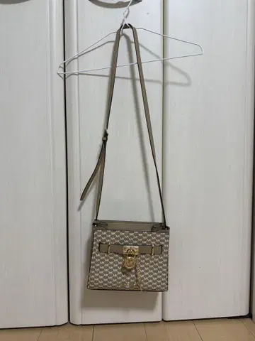 Michael Kors 베이지 숄더백