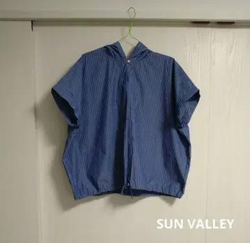 SUN VALLEY 스트라이프 후드 풀오버