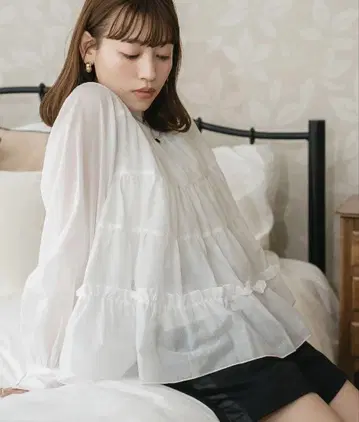 titivate 코튼 보일 티어드 블라우스
