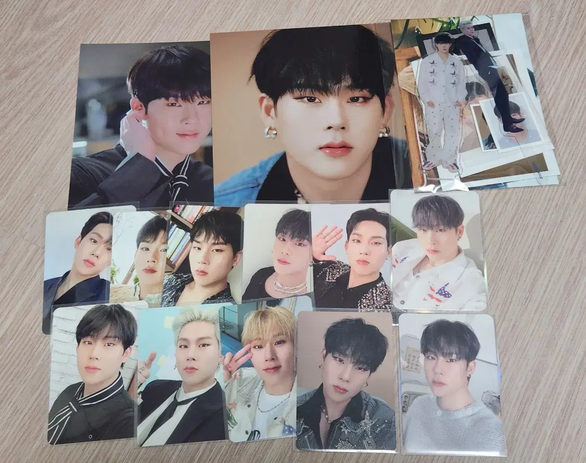 Monsta X Jooheon Poca DVD Key Seasons Greetings Poca Set Buncheol