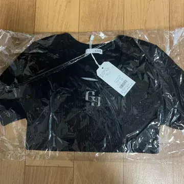 제이다 GG 플레이트 하프 슬리브 니트 탑