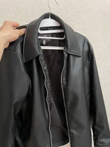 H&M 블랙 가죽 자켓